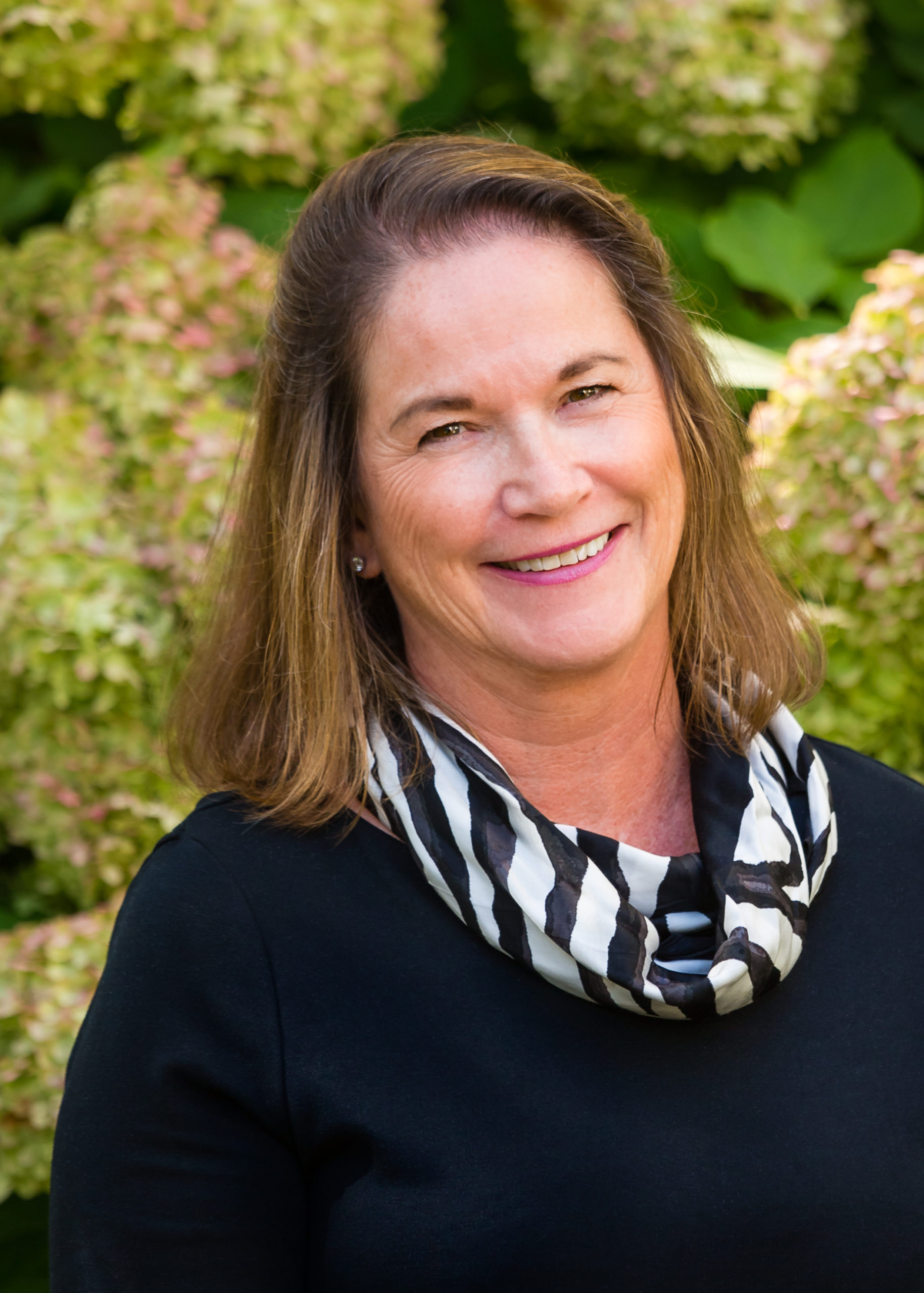 Carol Lavoie Schuster headshot